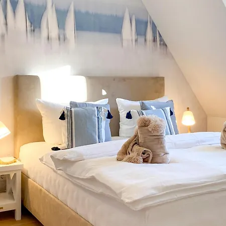 Sonnenseite Parkliebe, App 05 * Wustrow (Fischland)